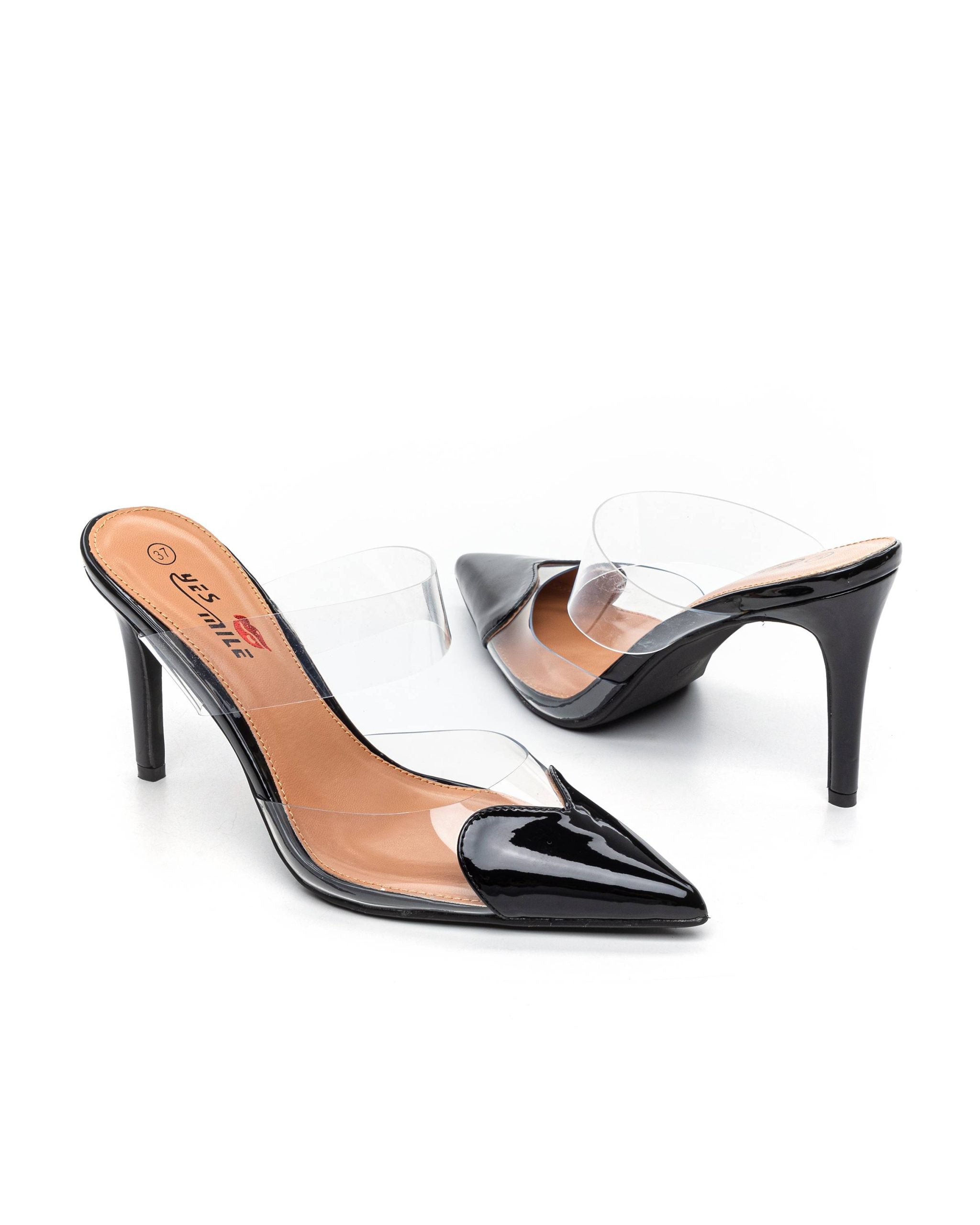 Crne štikle na tanku petu