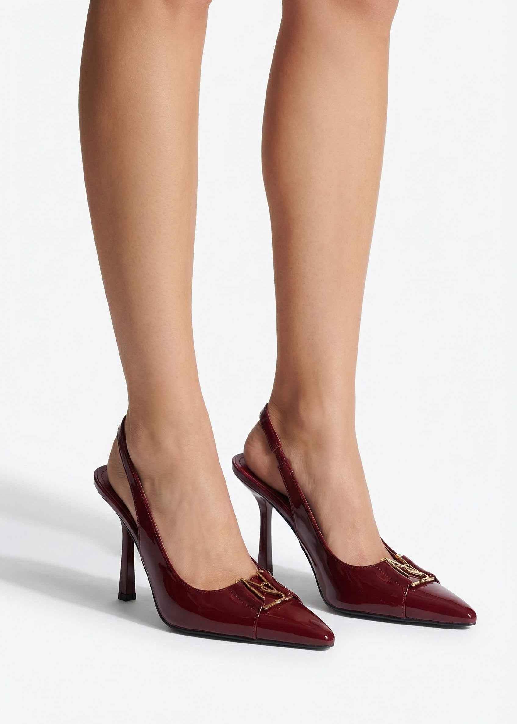 Bordo štikle na tanku petu