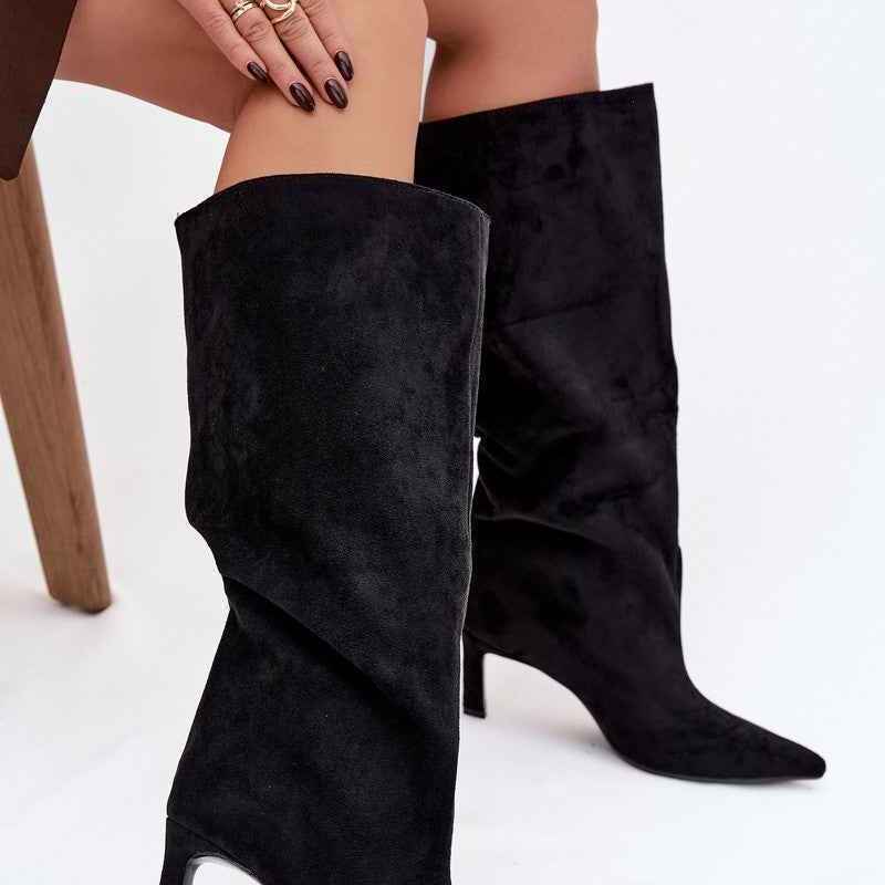 Crne čizme na tanku petu