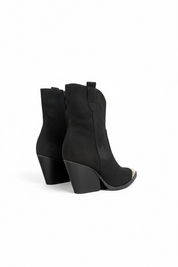 Black ankle boots with block heels