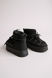 Crne zimske gležnjače