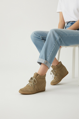 Beige genuine leather sneakers