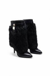 Crne čizme na tanku petu