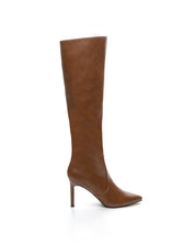 Camel boots with thin heels