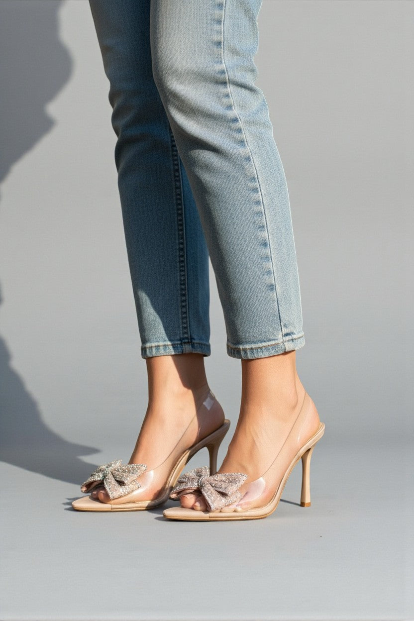 Sandals on a thin heel