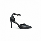 Crne štikle na tanku petu