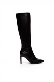 Black boots on a thin heel
