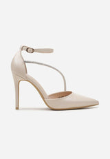 Sandals on a thin heel