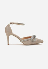 Sandals on a thin heel